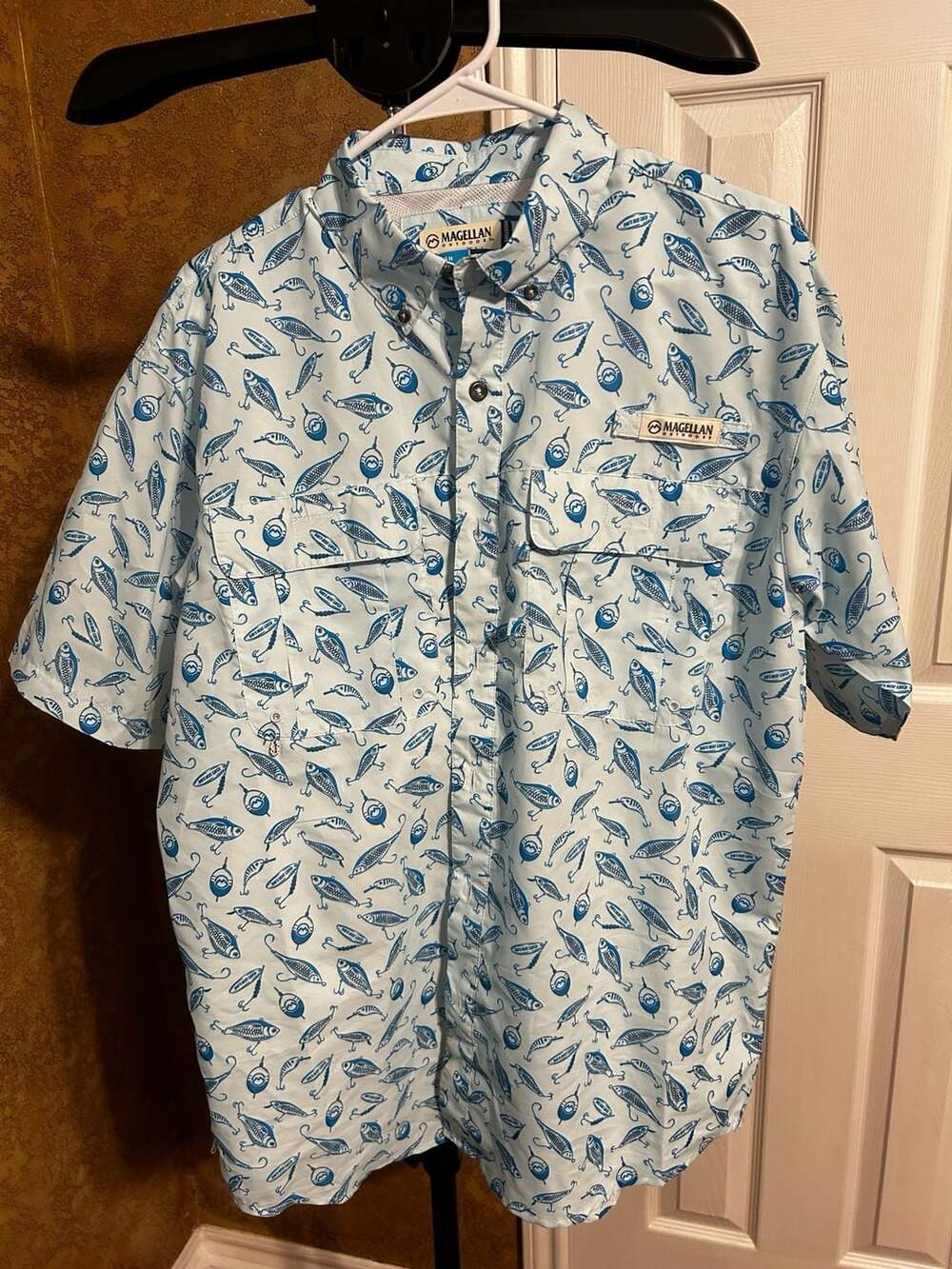 Magellan Outdoors Laguna Madre Fishing Lure Print Short-Sleeve Shirt Small